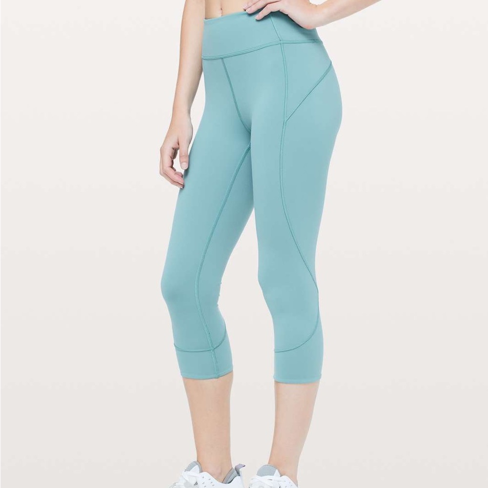 EUC Lululemon In Movement Crop Everlux